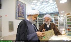 بازدید دبیرکل مجمع جهانی تقریب مذاهب اسلامی از کتابخانه تخصصی علوم حدیث در قم 11/9/1403