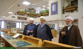بازدید دبیرکل مجمع جهانی تقریب مذاهب اسلامی از کتابخانه تخصصی علوم حدیث در قم 11/9/1403