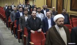 نشست صمیمانه حجت الاسلام و المسلمین دکتر حمید شهریاری با کارکنان مجمع تقریب