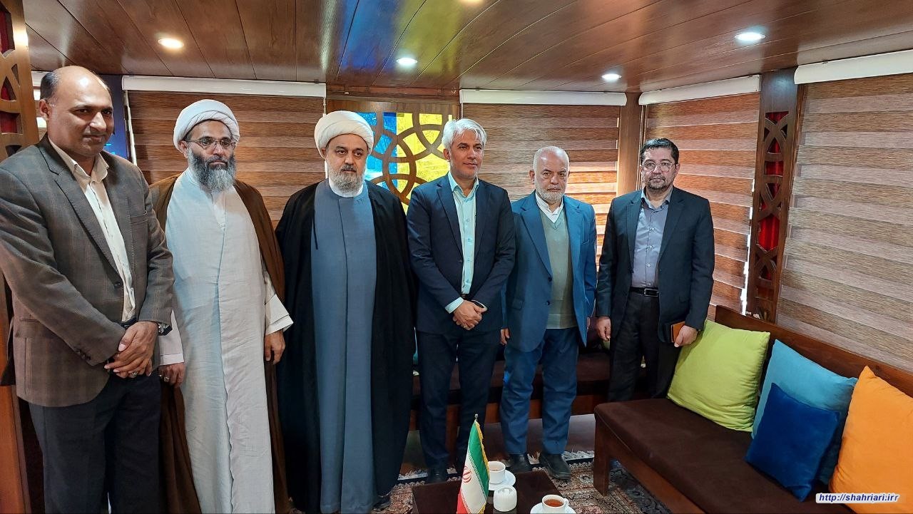 دیدار دبیر کل مجمع جهانی تقریب مذاهب اسلامی با مدیر کل صدا و سیمای مرکز خلیج فارس (هرمزگان) 18/10/1403
