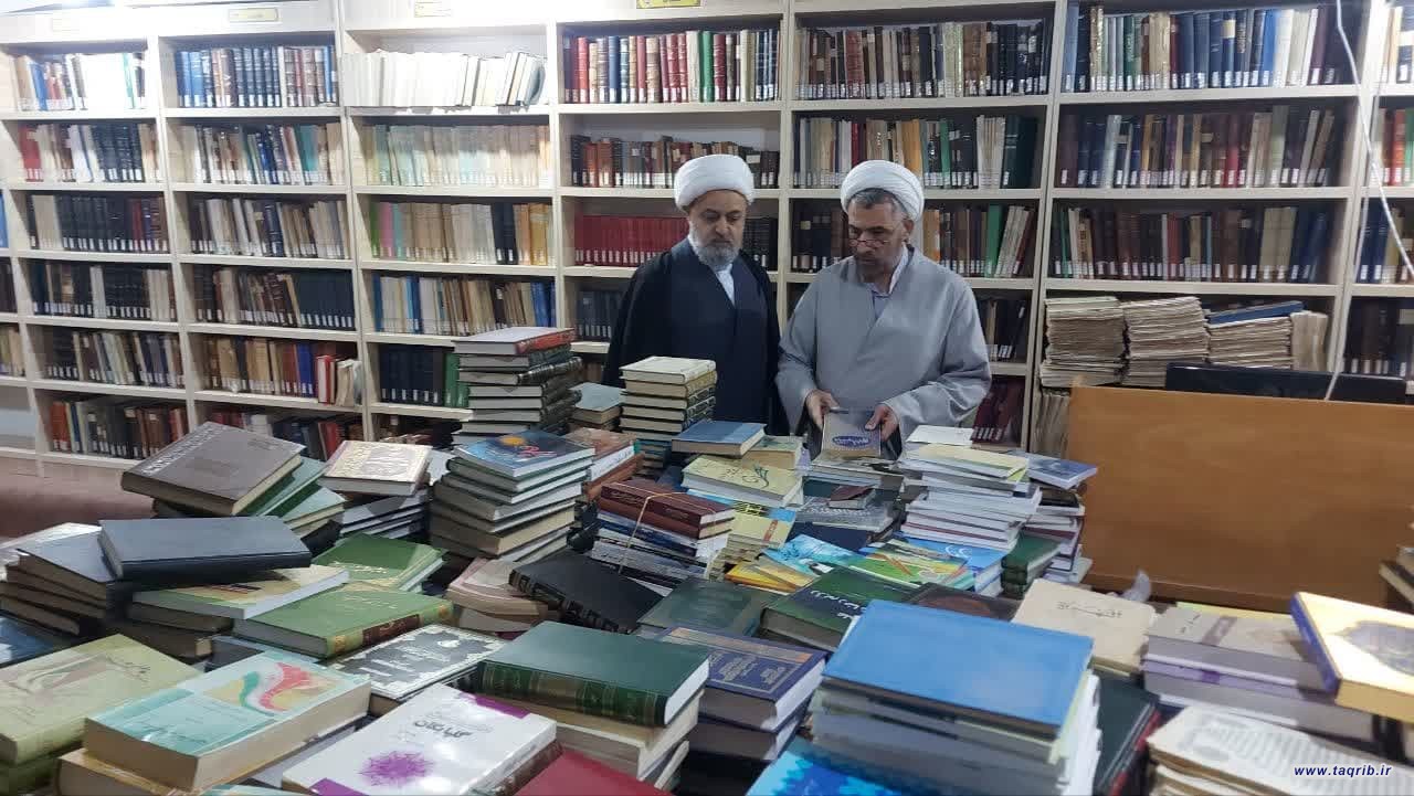 بازدید دبیرکل مجمع جهانی تقریب مذاهب اسلامی ازکتابخانه تخصصی تاریخ اسلام درقم