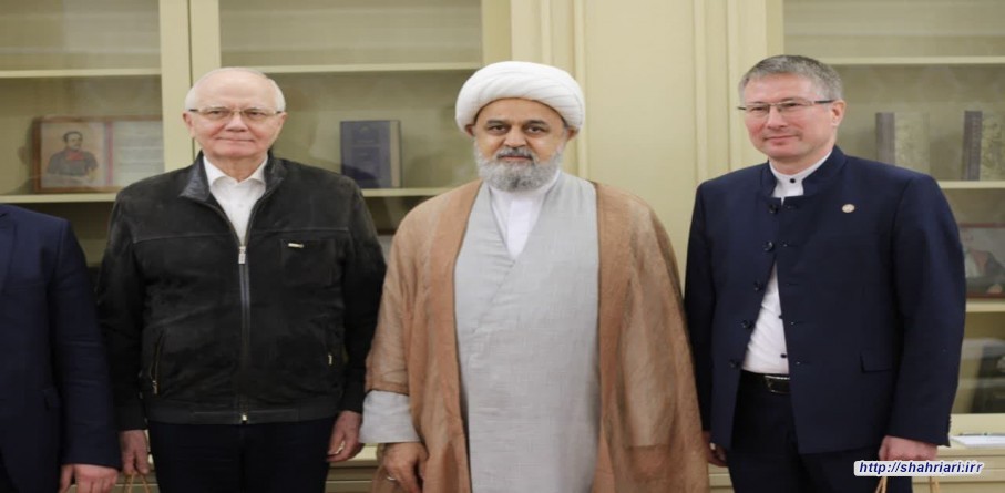دیدار حجت الاسلام و المسلمین دکتر حمید شهریاری،با فریت موخامتشین، مشاور گروه چشم انداز راهبردی «روسیه: جهان اسلام» در حاشیه اجلاس بین المللی کازان فرو