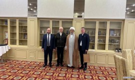 دیدار حجت الاسلام و المسلمین دکتر حمید شهریاری،با فریت موخامتشین، مشاور گروه چشم انداز راهبردی «روسیه: جهان اسلام» در حاشیه اجلاس بین المللی کازان فرو