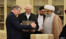 دیدار حجت الاسلام و المسلمین دکتر حمید شهریاری،با فریت موخامتشین، مشاور گروه چشم انداز راهبردی «روسیه: جهان اسلام» در حاشیه اجلاس بین المللی کازان فرو